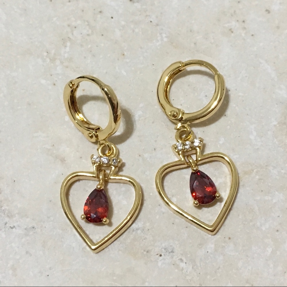New gold filled red garnet teardrop heart earrings - Picture 2 of 8